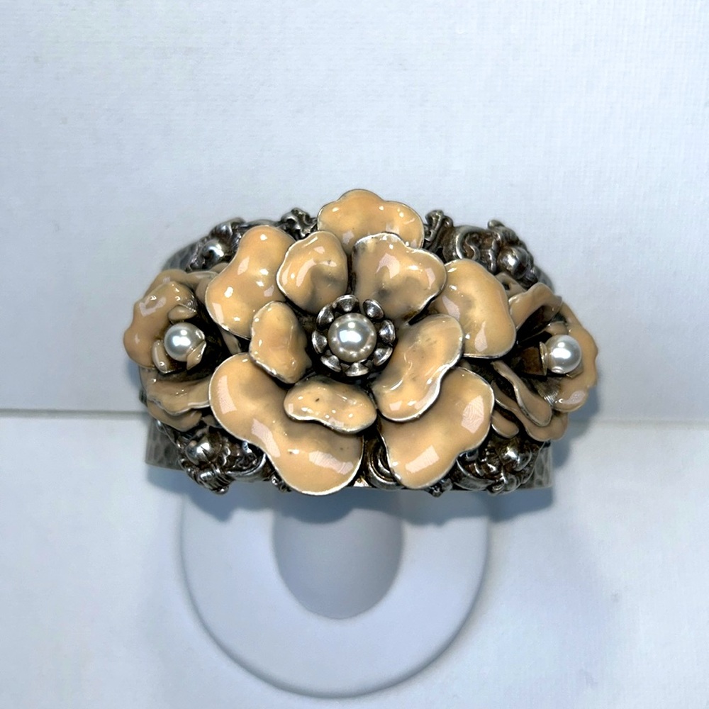 Designer Sweet Romance Stainless Steel 3 Enamel Roses Pearl Cuff Bracelet Boho